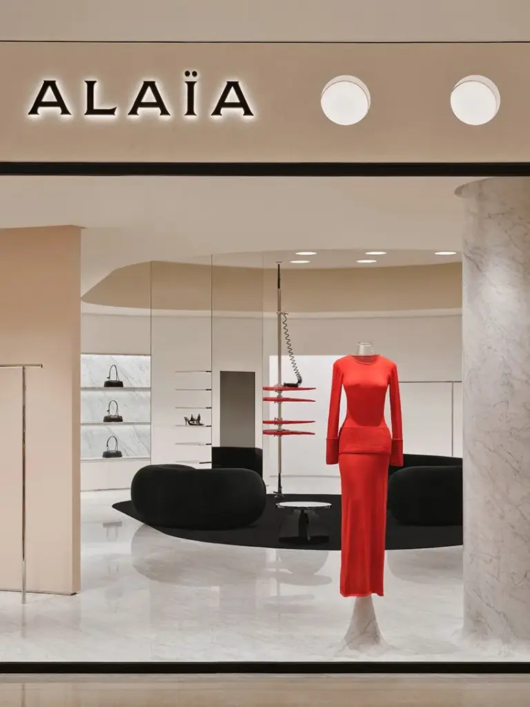 Alaïa Unveils Newly Redesigned Shanghai Boutique at Plaza 66, Anchored by a Sculpture from Guan Xiao