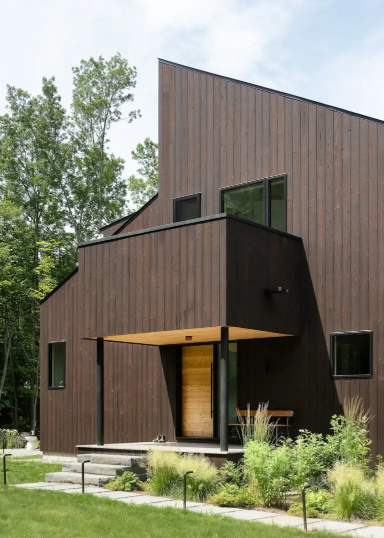 Embracing the Landscape: Elizabeth Herrmann Designs the Charred-Cedar Milo House in Vermont