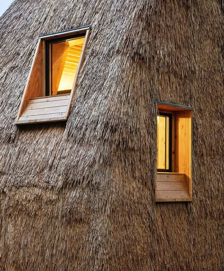 LTL Architects Unveils the "All Straw House," a Revolutionary Prototype Built Entirely from Compressed Agricultural Waste